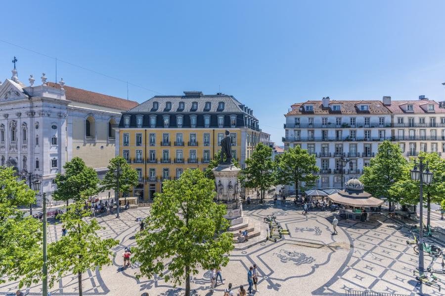 Poesia e Hospitalidade no Coração de Lisboa